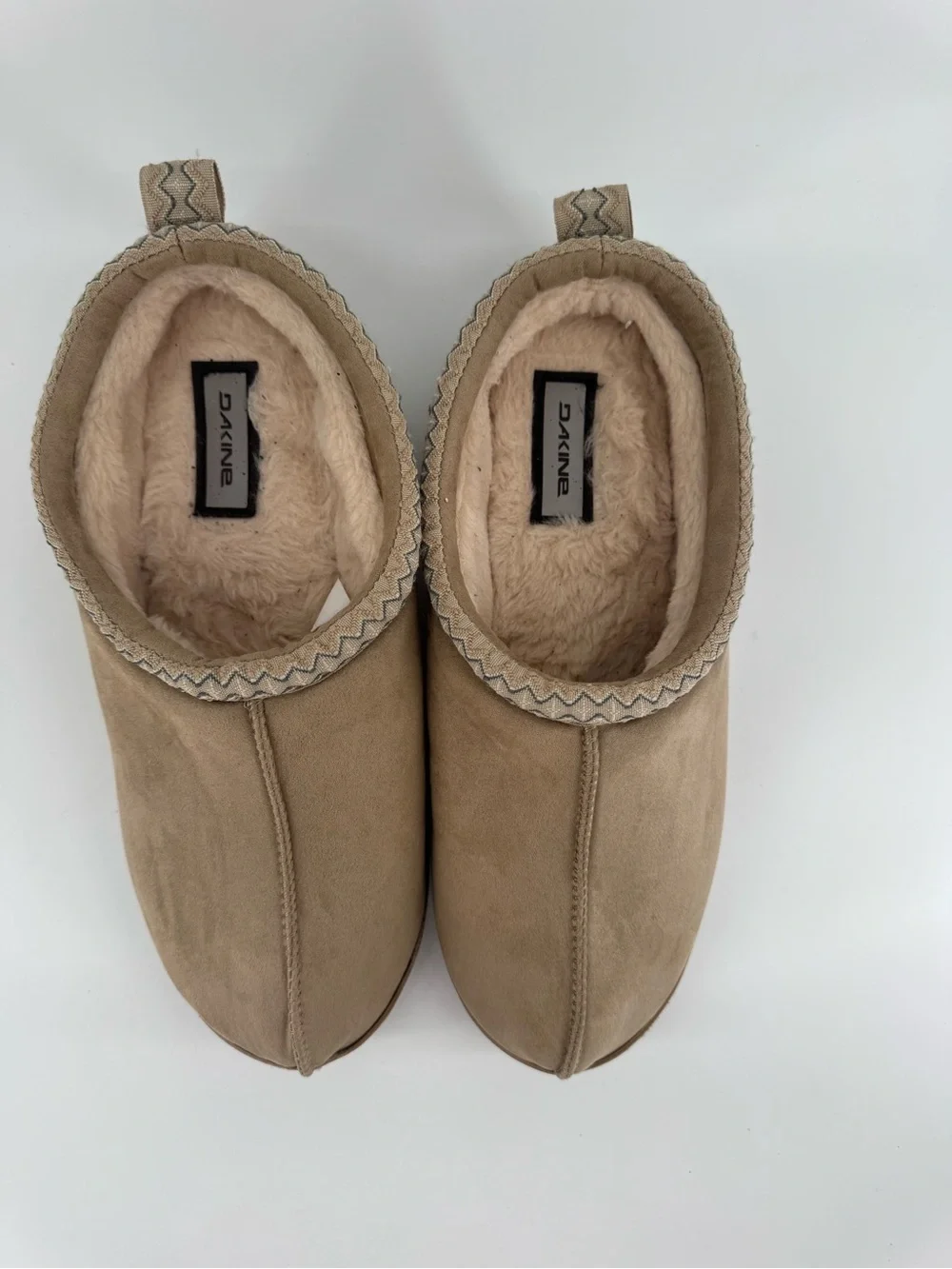 Dakine Tan Slip-On Fleece-Lined Loafers XL/US 13-14